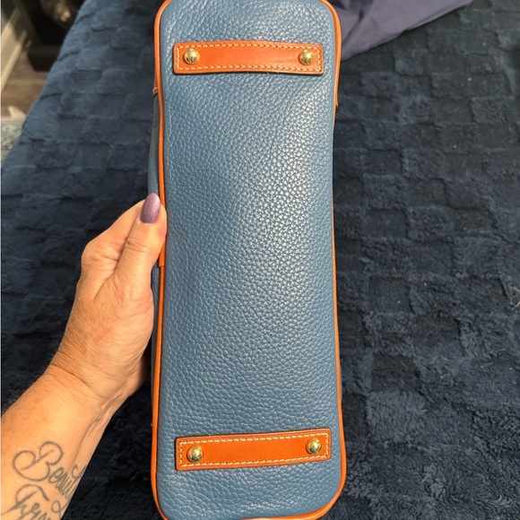 Dooney & Bourke Pebble Grain Hobo Shoulder Bag – NWT with Dust Bag - Picture 5 of 10